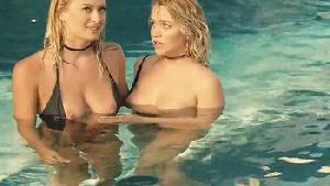 ❤️助理米娅与好友娜塔莉亚在上司的家中勾引他儿子 ❤️